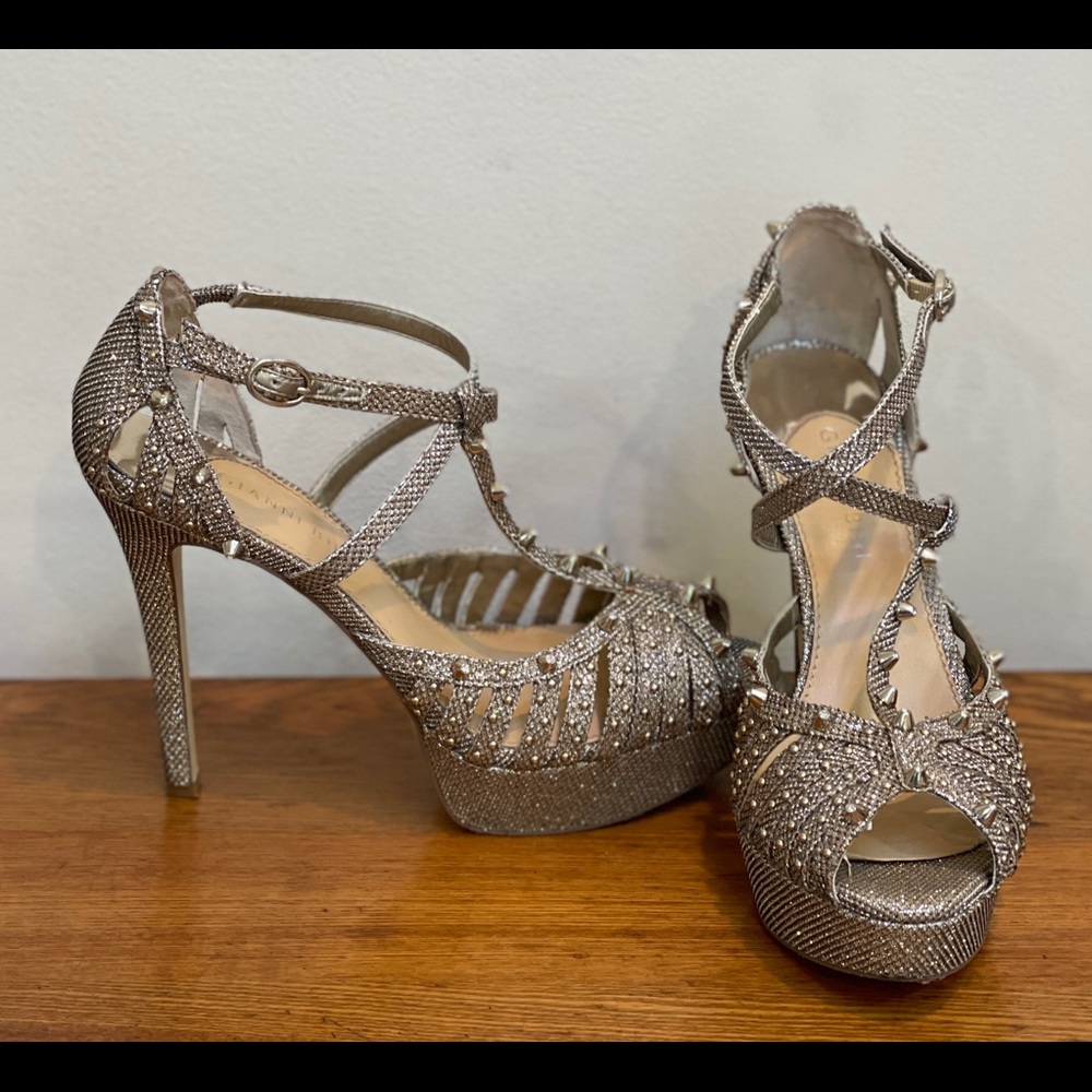 Gianni Bini Bonita712  Gold Fusion Heels